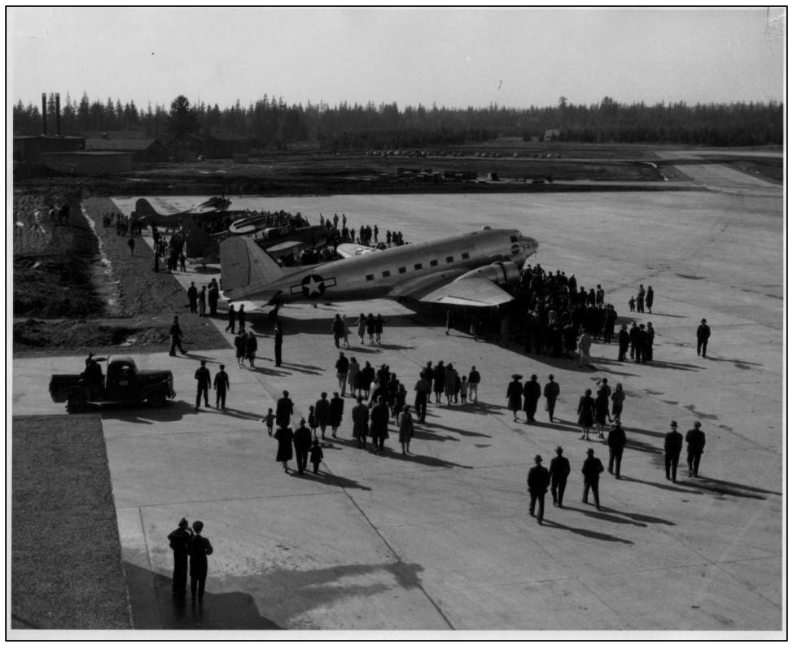 Apron next to hangar